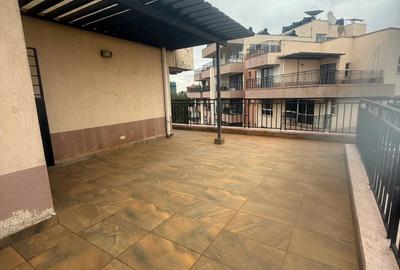 2 Bed Apartment with En Suite at Kahaywe Road - 3