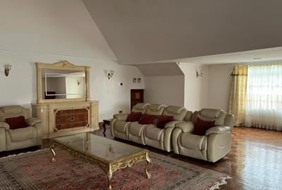 5 Bed Villa with En Suite at Karen Close - 3