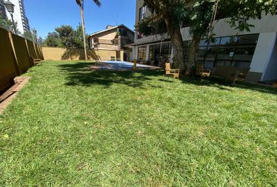3 Bed Apartment with En Suite in General Mathenge