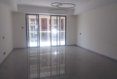 2 Bed Apartment with En Suite in Lavington