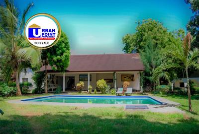 3 Bed Villa in Malindi - 4