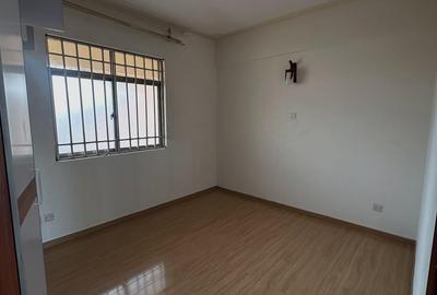3 Bed Apartment with Swimming Pool in Kilimani - 4