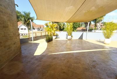4 Bed House with En Suite in Runda - 3