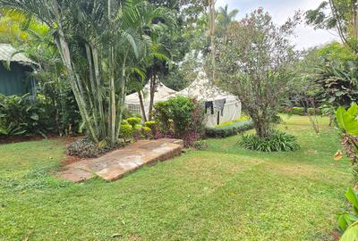 5 Bed House with En Suite at Lavington Road - 3