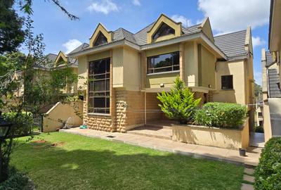 5 Bed Townhouse with En Suite at Convent Drive - 3
