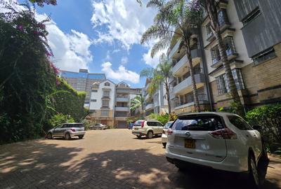 4 Bed Apartment with En Suite at Mogotio Road - 4