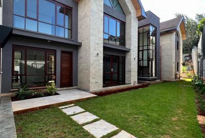 4 Bed Villa with En Suite in Runda - 2