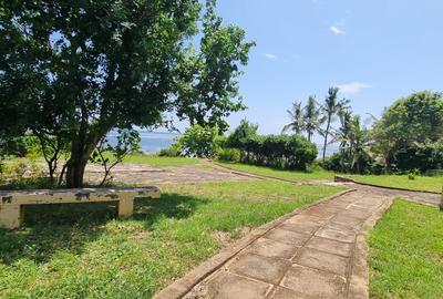 2.5 ac Land at Serena - 4