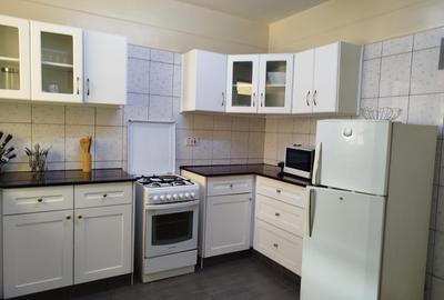 Furnished 1 Bed Apartment with En Suite in Westlands Area - 4