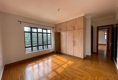 4 Bed House with En Suite in Kiambu Road - 4