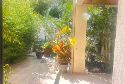 4 Bed Townhouse with En Suite in Spring Valley