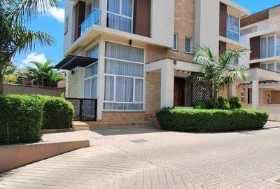 5 Bed Townhouse with En Suite at Convent Drive - 4
