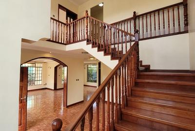4 Bed Townhouse with En Suite in Lavington - 3
