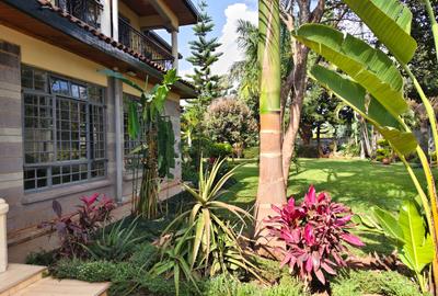 5 Bed House with En Suite in Runda - 3