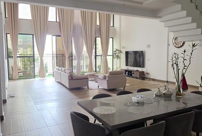 Serviced 6 Bed Apartment with En Suite at Parklands