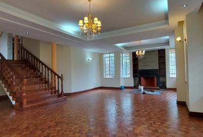 5 Bed House with En Suite in Kitisuru - 2