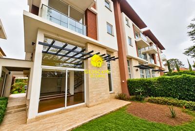 5 Bed House with En Suite in Lavington - 4