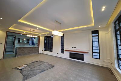 4 Bed House with En Suite at Membley - 2