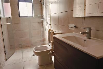 3 Bed Apartment with En Suite at Parklands