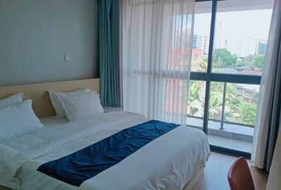Serviced 2 Bed Apartment with En Suite in Upper Hill - 4