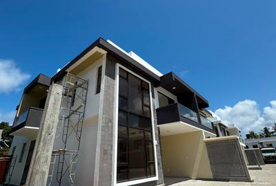 4 Bed Townhouse with En Suite at Lakers Road