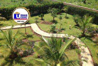 5 Bed House with En Suite in Watamu - 2