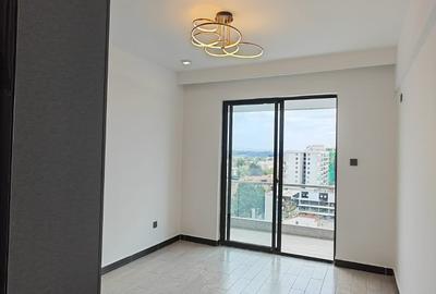 2 Bed Apartment with En Suite in Lavington