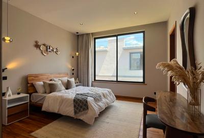 4 Bed Villa with En Suite in Loresho - 3