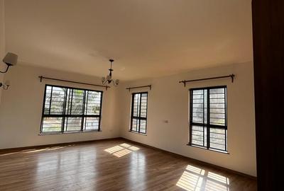 3 Bed Apartment with En Suite in General Mathenge - 2