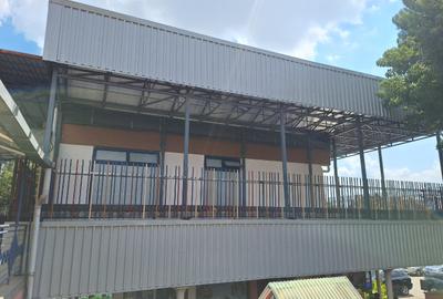 300 ft² Office with Backup Generator at Valley Arcade - 4