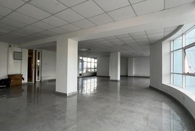 1,800 ft² Office with Service Charge Included in Westlands Area - 3