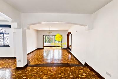 5 Bed House with En Suite in Nyari - 2