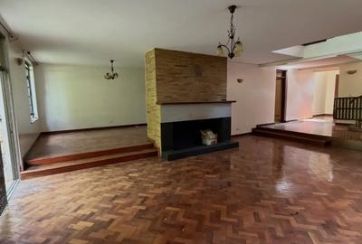 4 Bed Townhouse with En Suite in Lavington - 4