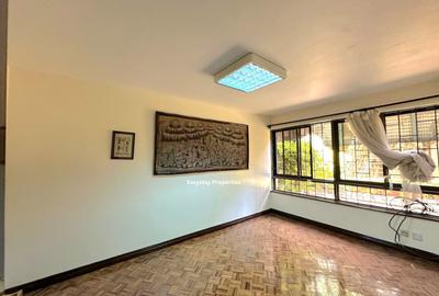 3 Bed Apartment with En Suite in Westlands Area - 3