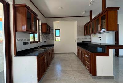 3 Bed Villa with En Suite at Vipingo - 4