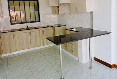 2 Bed Apartment with En Suite at 2026-411 - 4