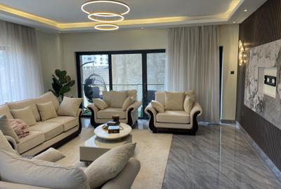 4 Bed Apartment with En Suite at Parklands - 2