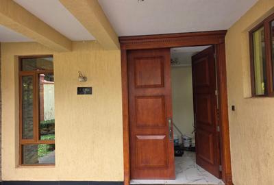 5 Bed Villa with En Suite in Lavington - 3