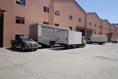 10,000 ft² Warehouse with Service Charge Included in Mombasa Road