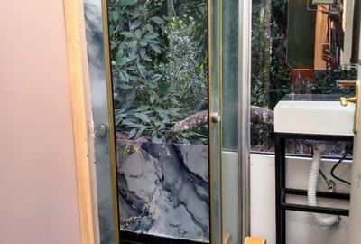 1 Bed House with En Suite at Tree Lane - 4