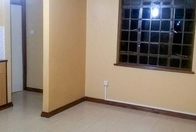 1 Bed Apartment with En Suite at Fair Acres Road - 3