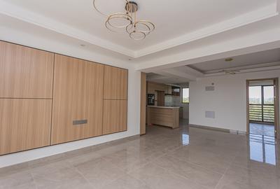 3 Bed Apartment with Swimming Pool at Riverside Drive