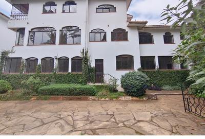 6 Bed House with En Suite in Nyari - 3