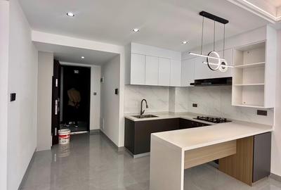 1 Bed Apartment with En Suite at Kindaruma Road - 3
