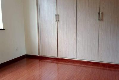 3 Bed Apartment with En Suite in Kiambu Road - 4