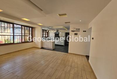 4 Bed Apartment with En Suite in Riverside - 4