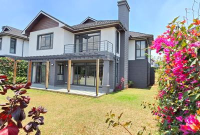 4 Bed Villa with En Suite at Five-Star Paradise - 2