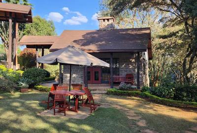 5 Bed Villa with En Suite at Hardy - 4