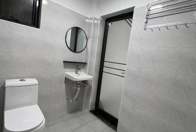 1 Bed Apartment with Gym in Kilimani - 3