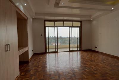 3 Bed Apartment with En Suite at Othaya Road - 4